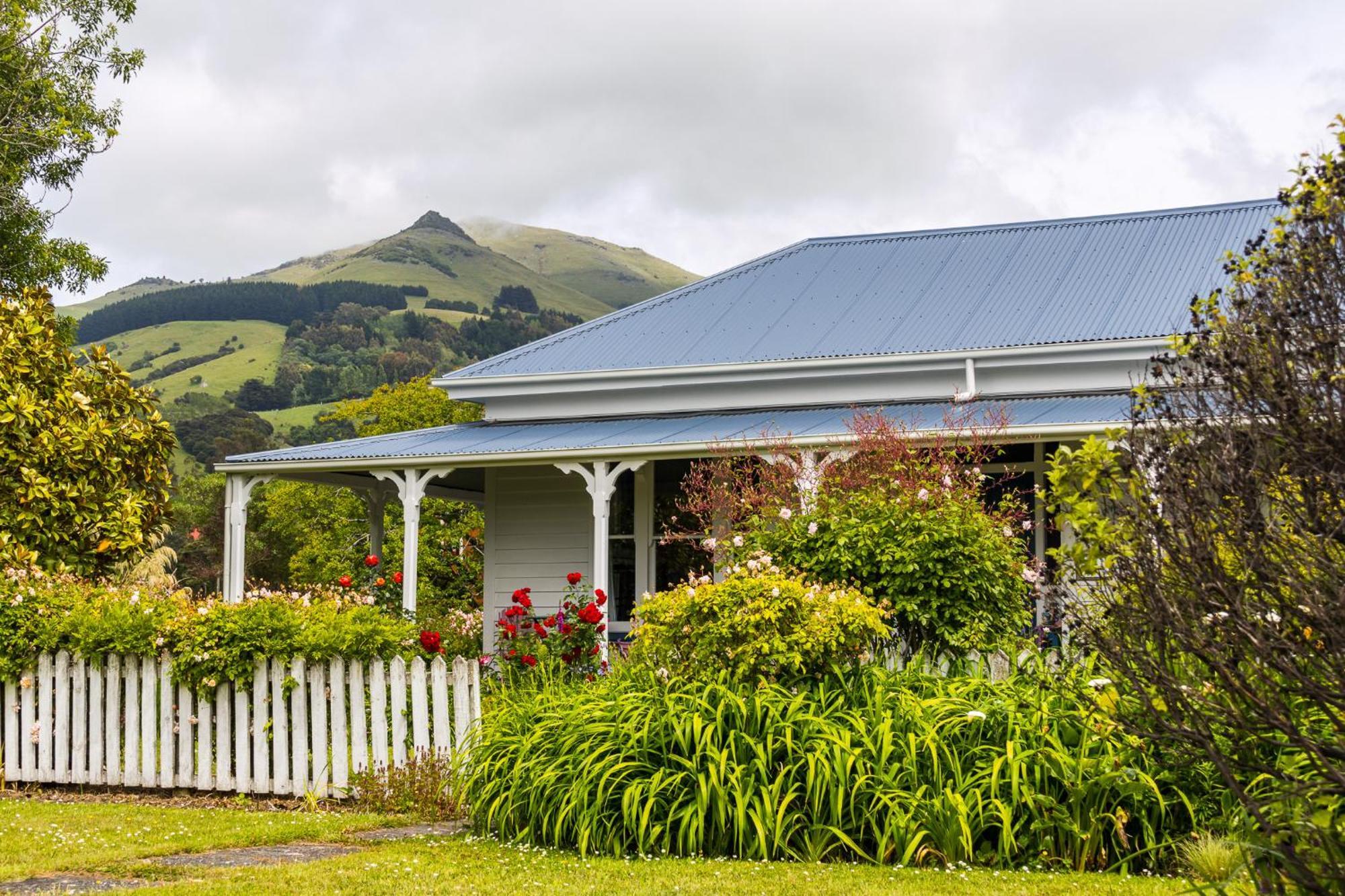 Halfmoon Cottage Akaroa Eksteriør bilde